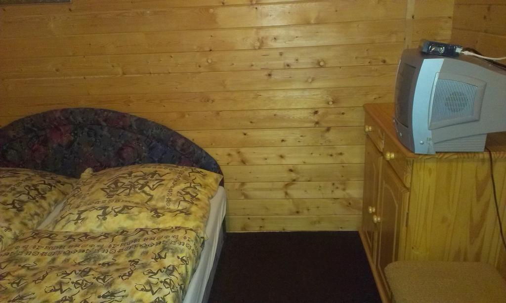 Pension Doctor Dvůr Králové nad Labem Szoba fotó